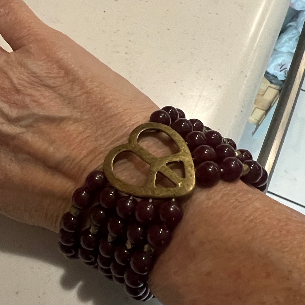 Elegant Burgundy Beaded Bracelet with Heart Charm